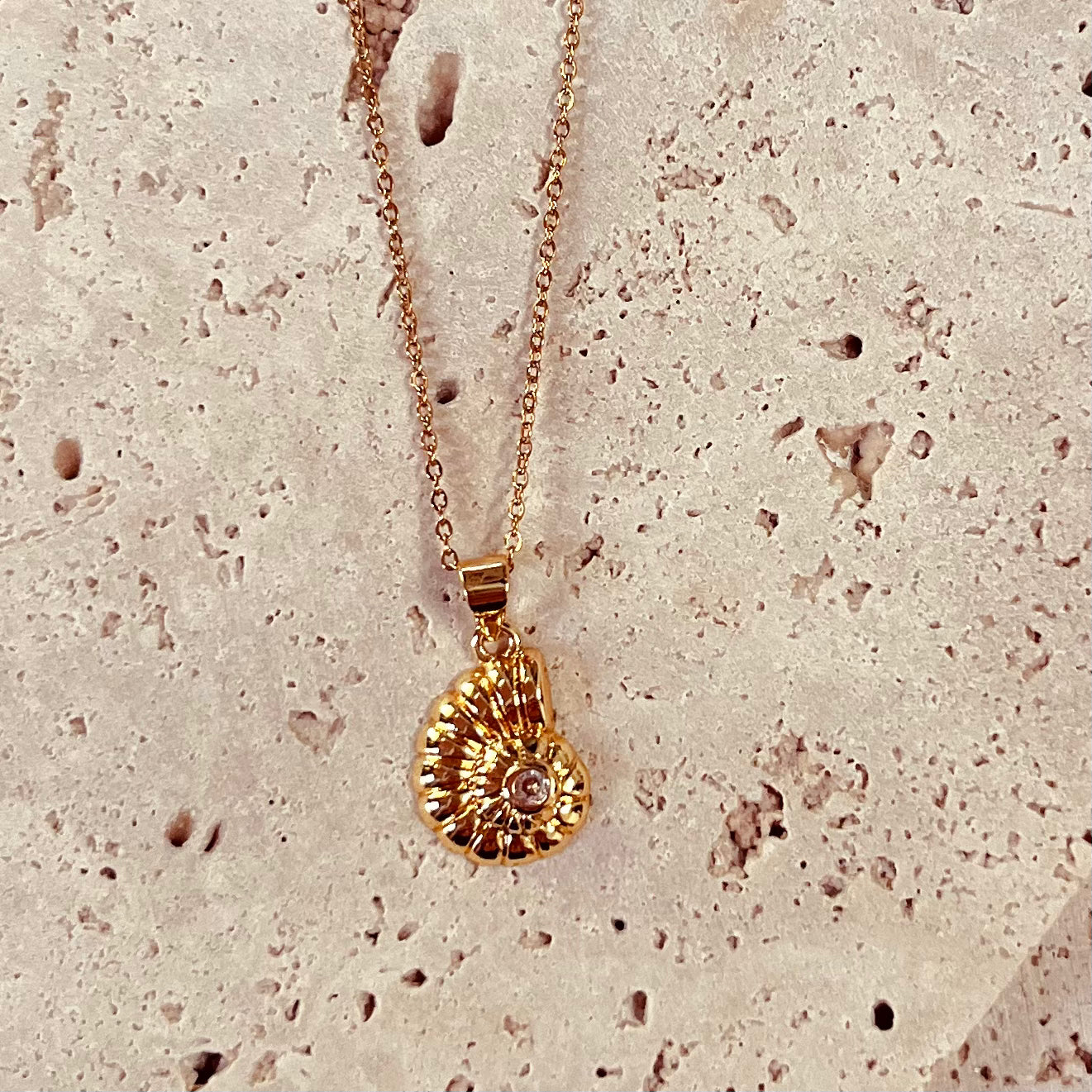 Kaia Shell | Necklace