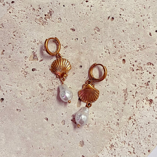 Ocean’s Embrace | Earrings