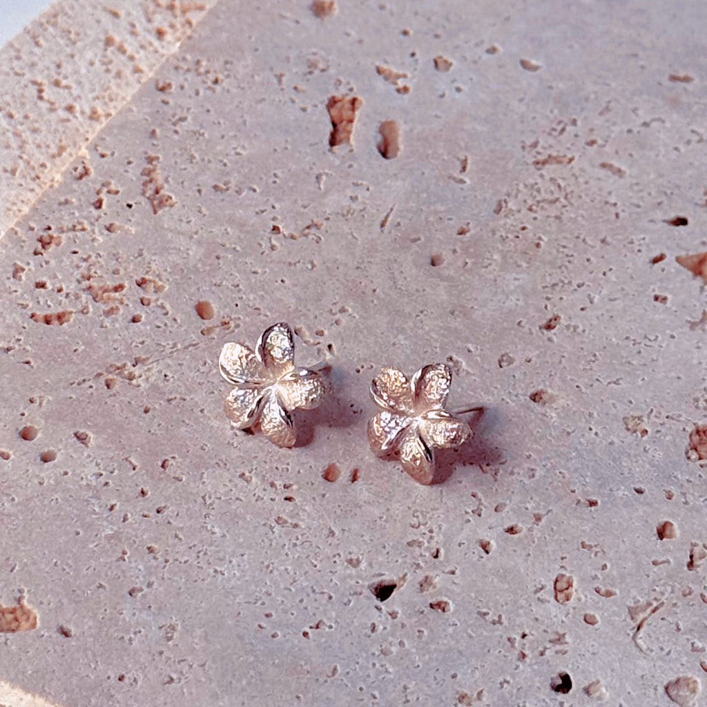 Sweet Frangipani | Earrings