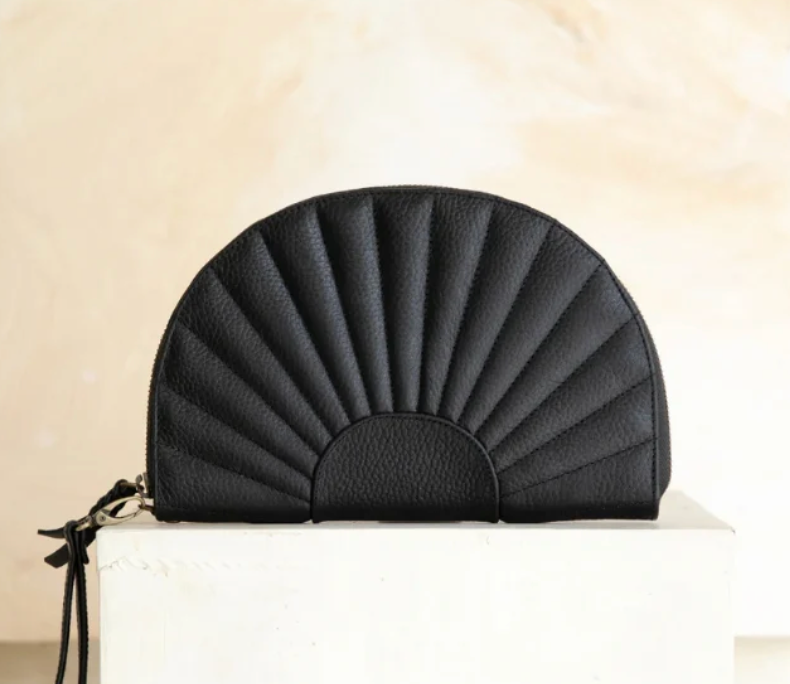 Soleil  // Textured Noir | Clutch